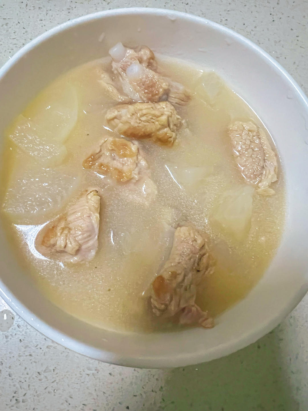 萝卜炖排骨-秋冬懒人汤