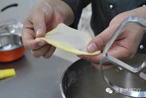 念厨烘焙DIY-蛋黄酥的做法 步骤7