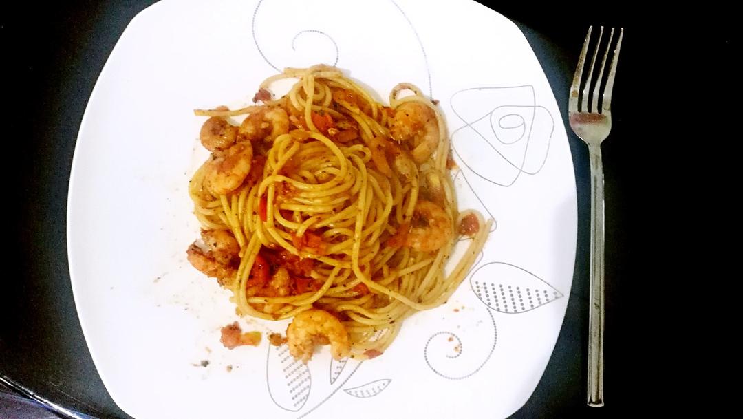 虾仁番茄意大利面