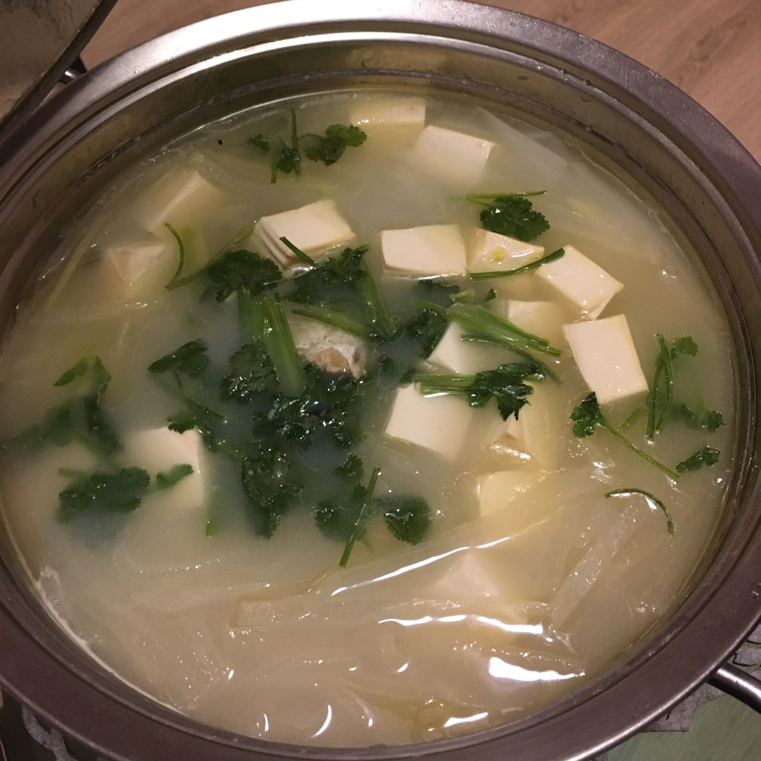 萝卜丝鲫鱼汤