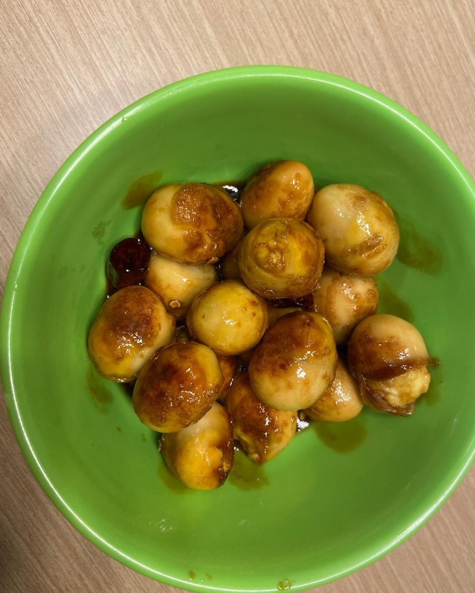 糖醋虎皮鹌鹑蛋-比糖醋里脊还开胃，比虎皮鸡爪还好吃