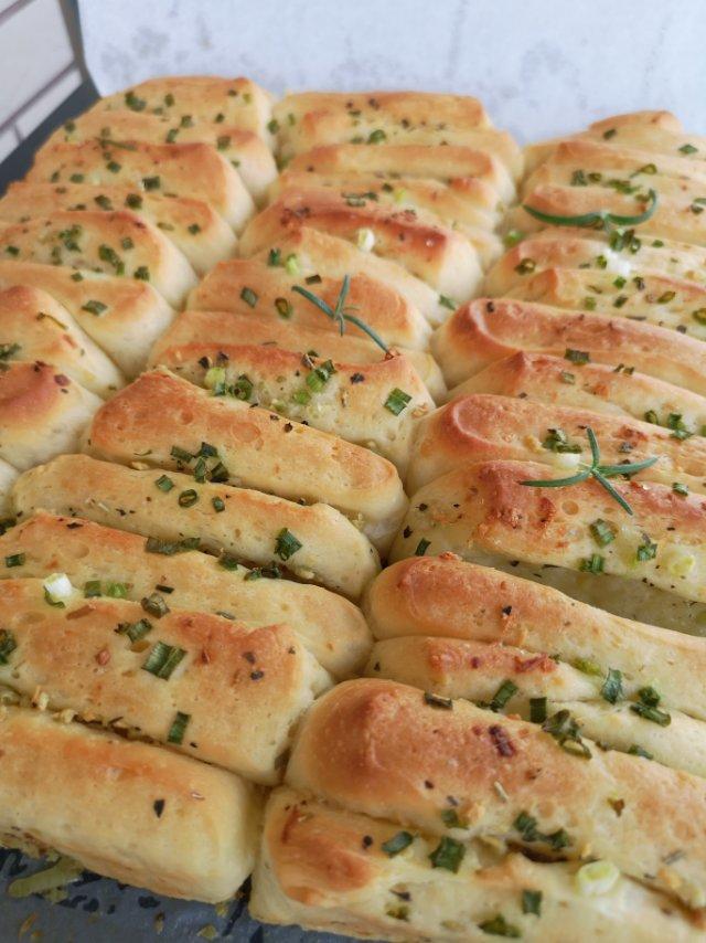 橄榄油蒜香手撕包