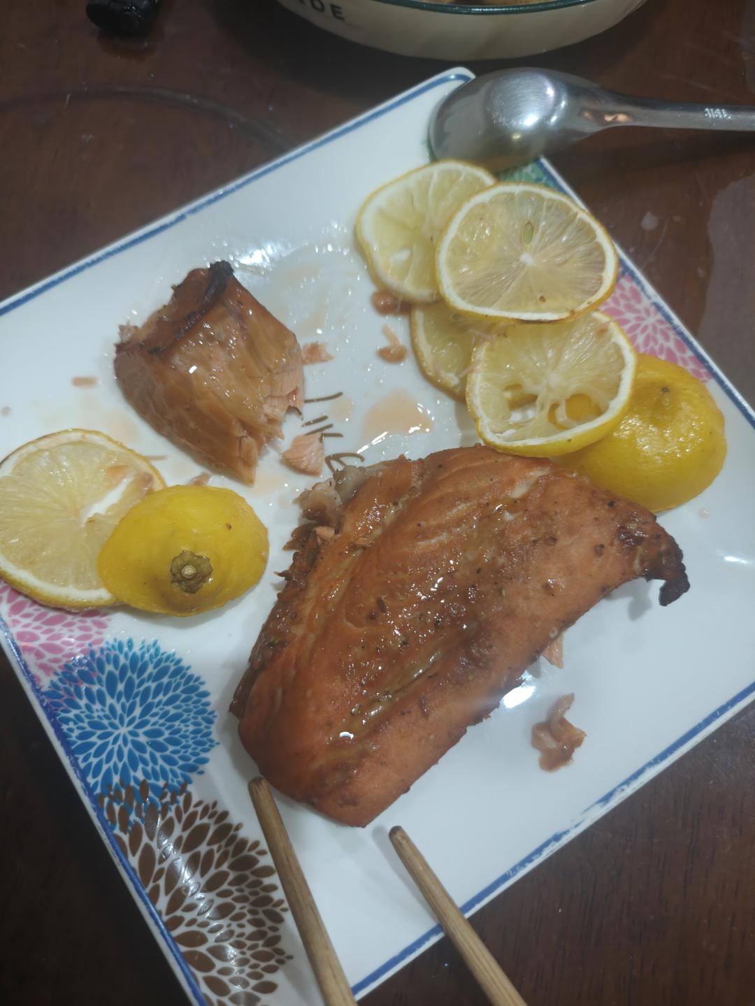 超级简单美味空气炸锅烤三文鱼