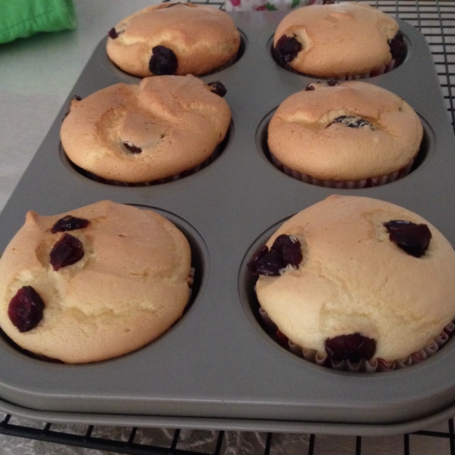 超简单完美戚风蛋糕（6寸2蛋）附打发、翻拌、脱模视频