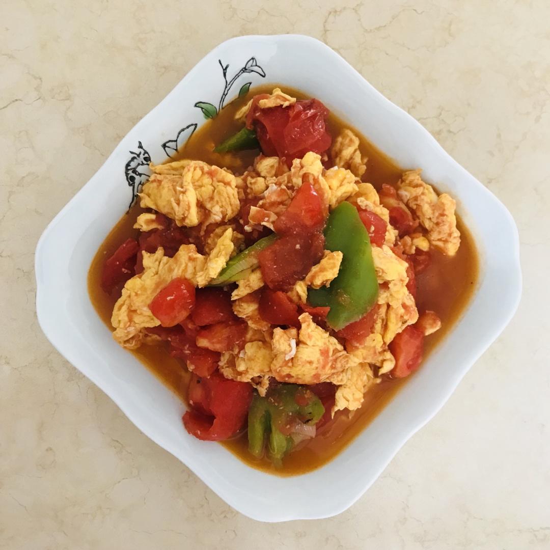 西红柿青椒炒鸡蛋