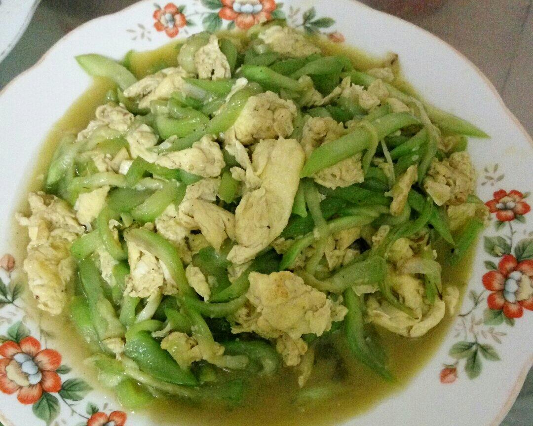 丝瓜炒鸡蛋
