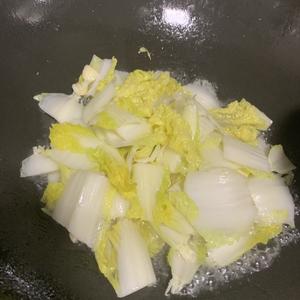 白菜炒肉沫的做法 步骤2