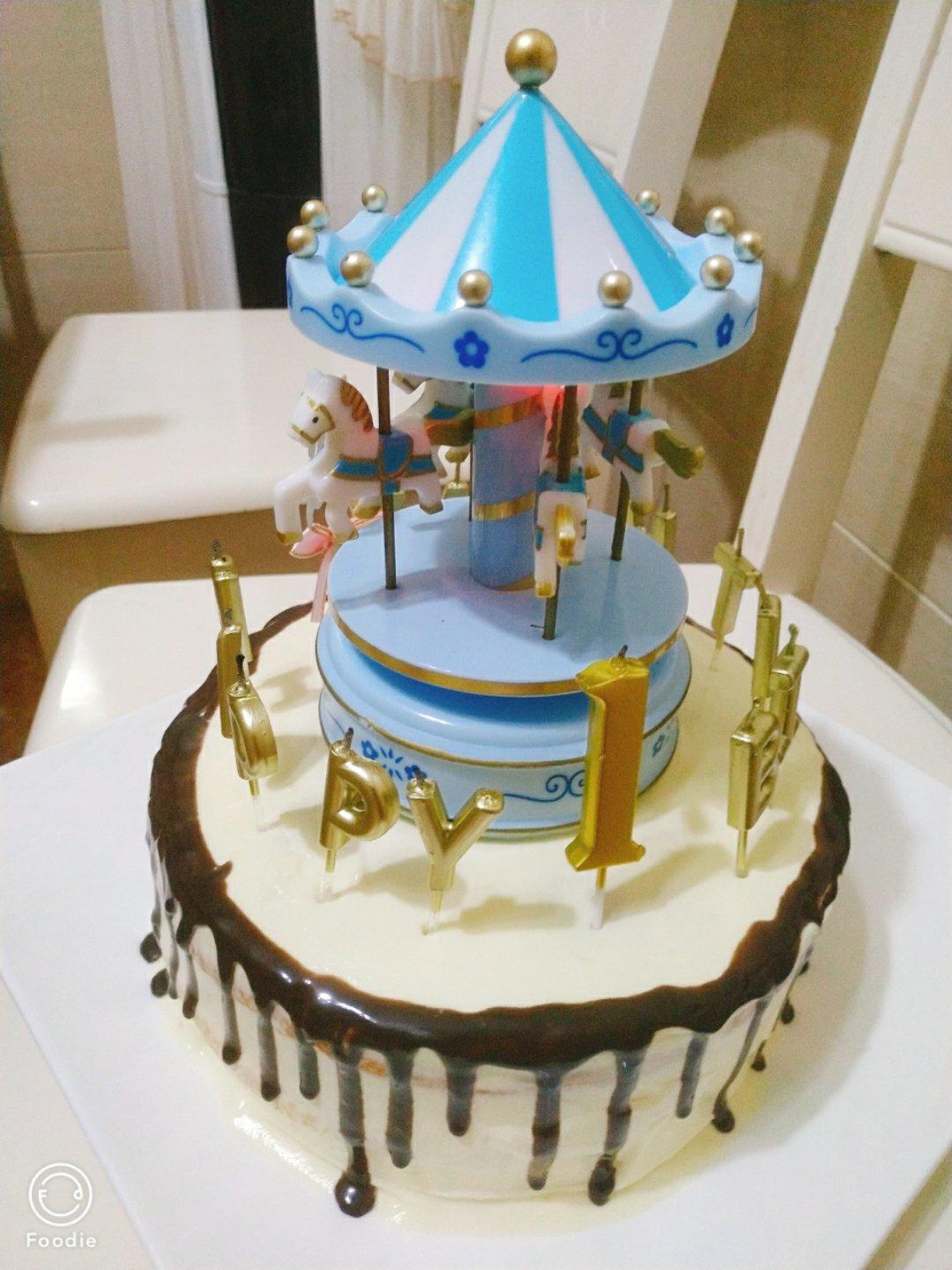 旋转木马生日蛋糕