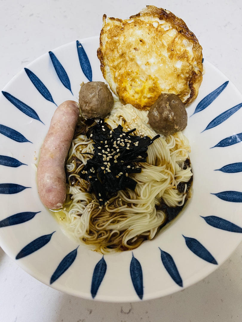 10分钟搞定的一碗葱油拌面