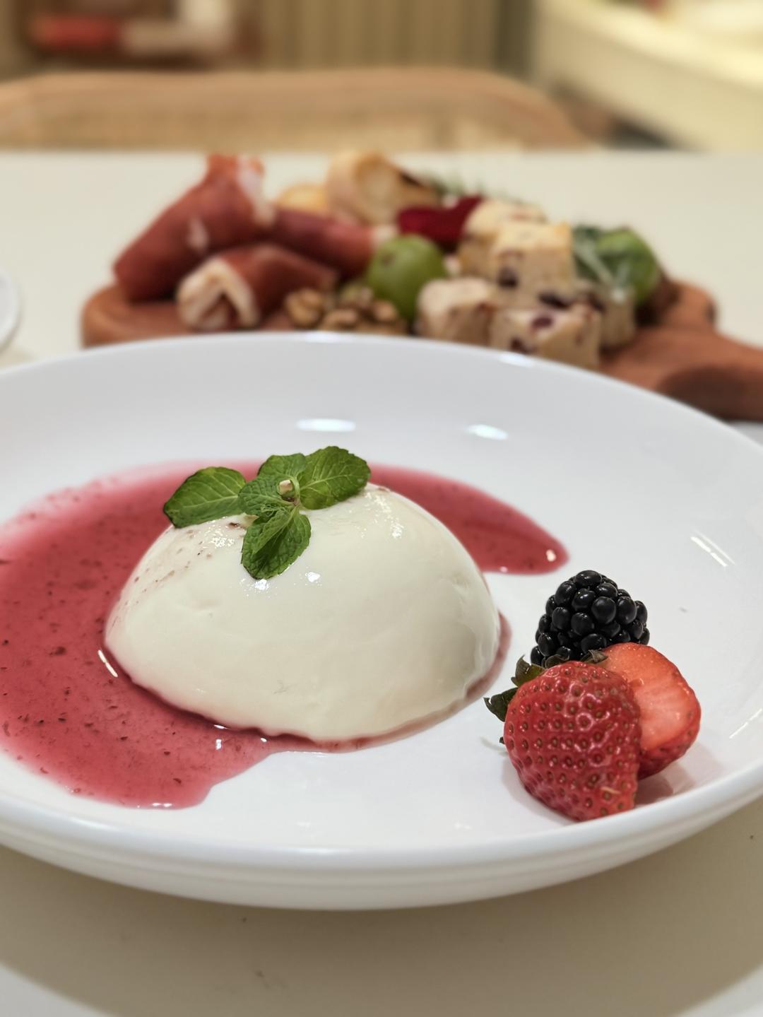 意式奶冻 panna cotta