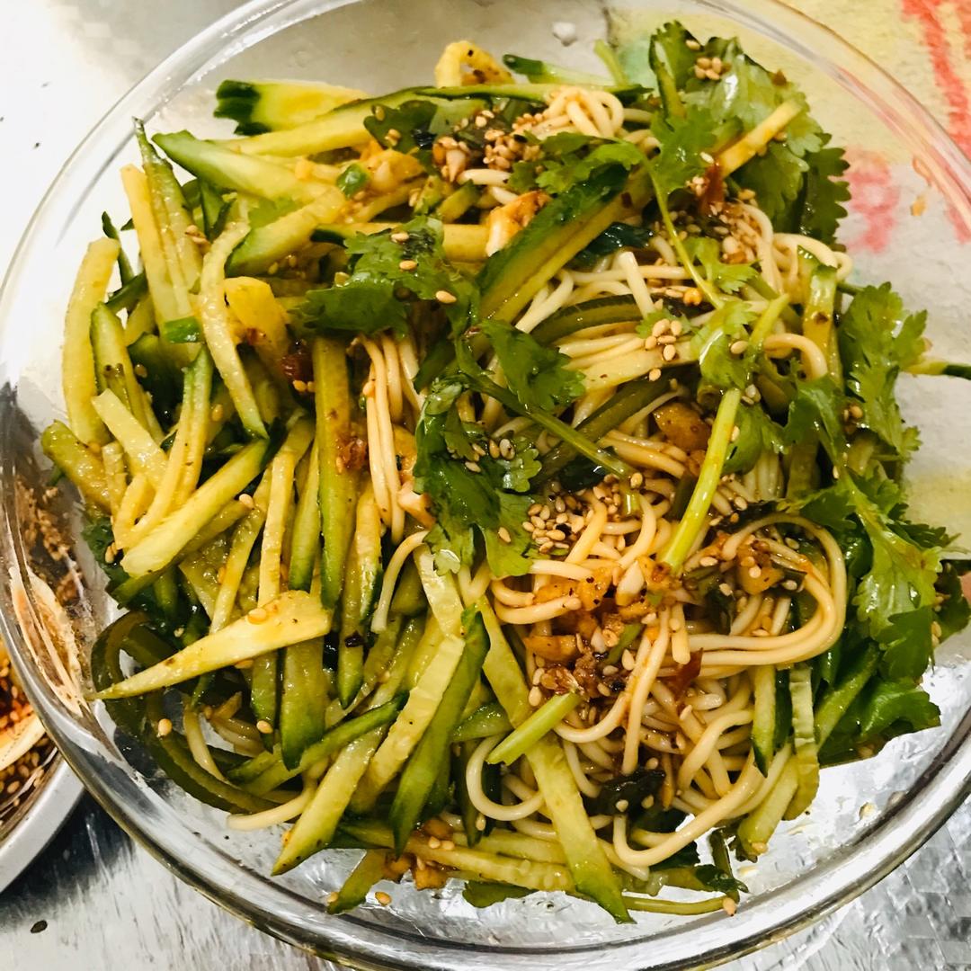 巨好吃㊙️酸辣凉拌面❗️十分钟搞定，简单快手❗️