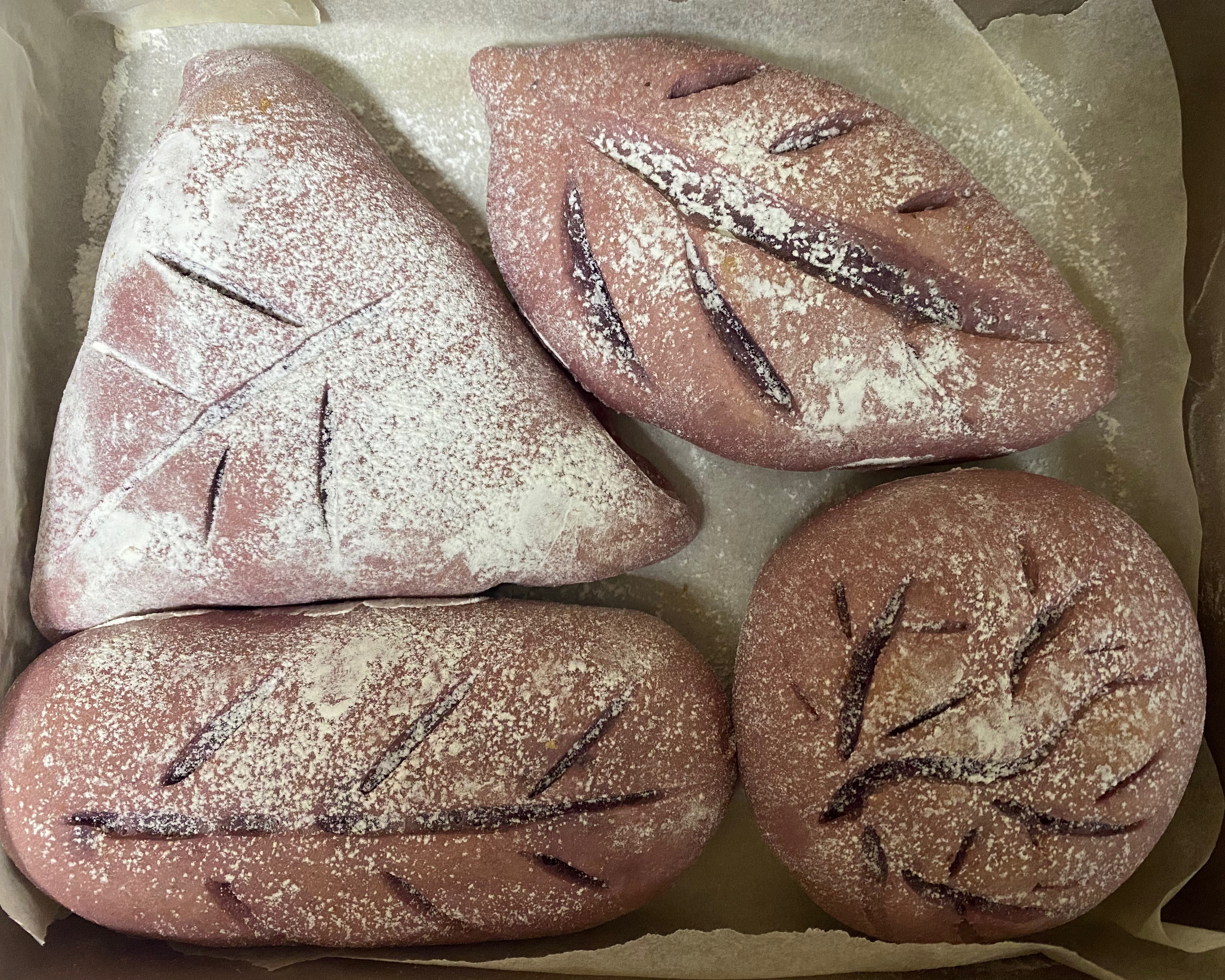 紫薯肉松红豆软欧包的做法 步骤15