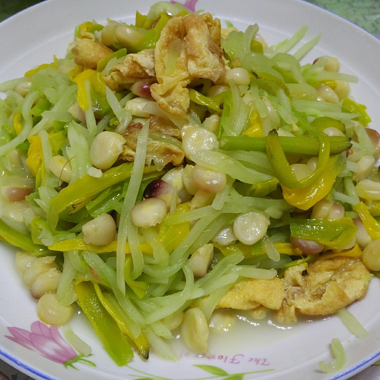 黄花菜炒鸡蛋