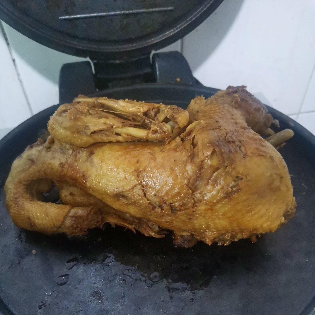 炖全鸡 煲整鸡