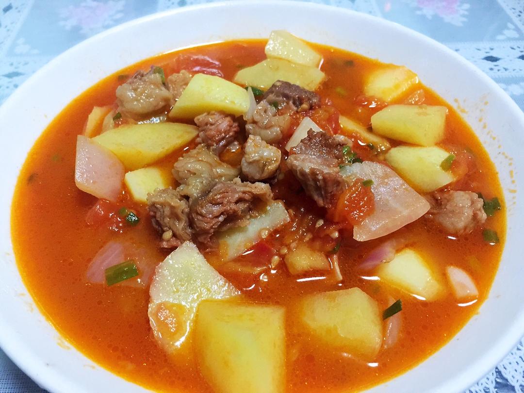 番茄土豆炖牛腩