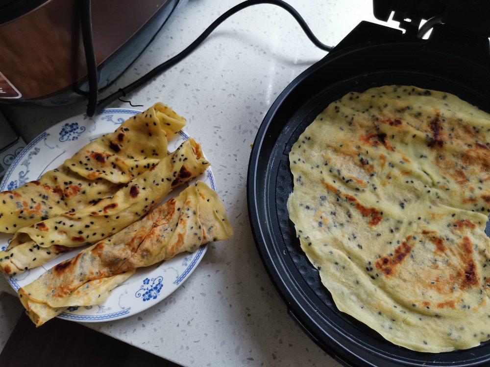电饼铛做鸡蛋卷（不用蛋卷机也可以）