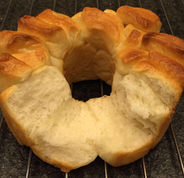 日式香浓炼乳面包