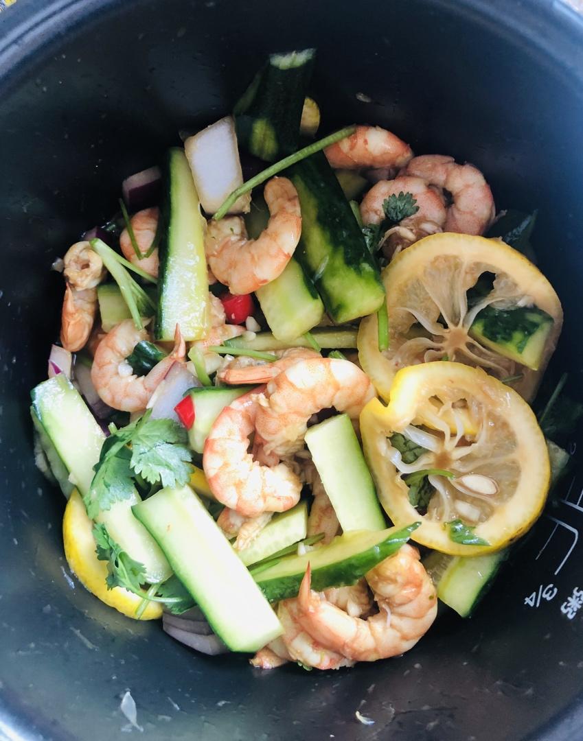 鲜嫩爽口❗️巨好吃的酸辣柠檬虾❗️一看就会超过瘾