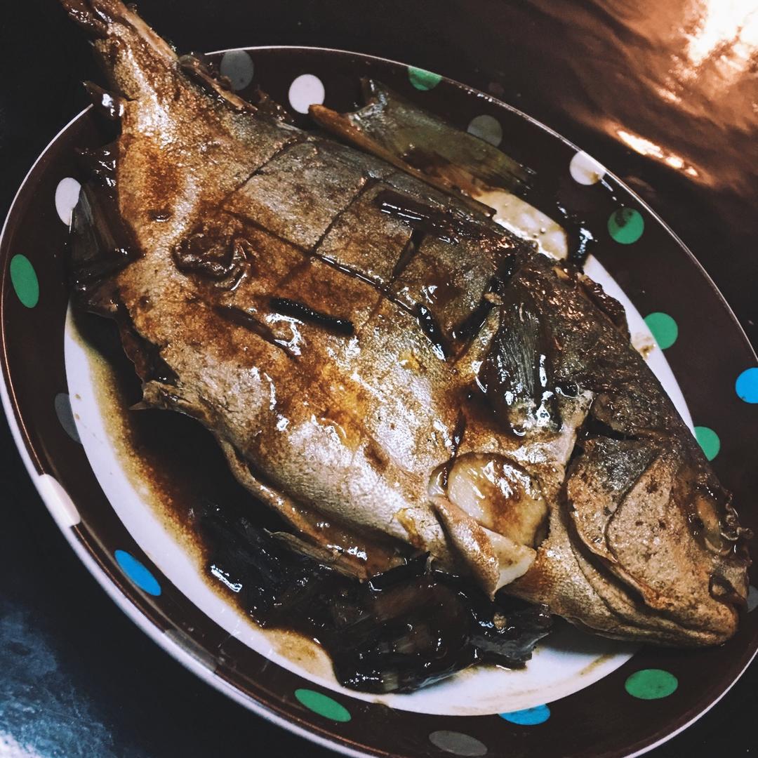 红烧金鲳鱼
