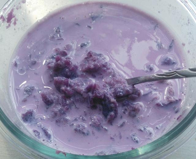 紫薯牛奶(宿舍版)的做法