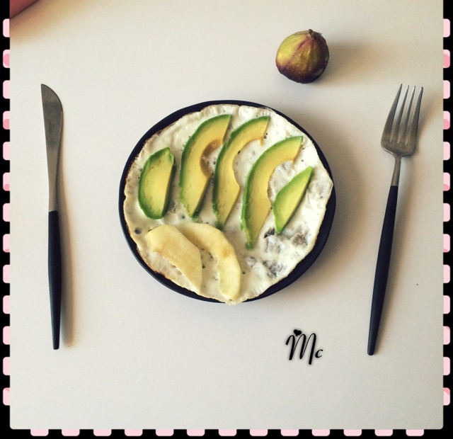 Avocado egg white (pan baked)•牛油果蛋白烧