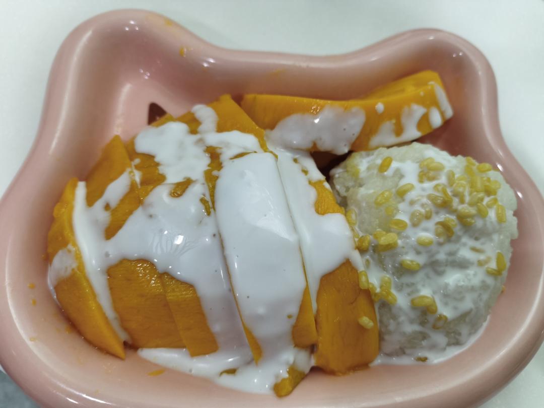 别出国啦，在家也能做芒果糯米饭🥭