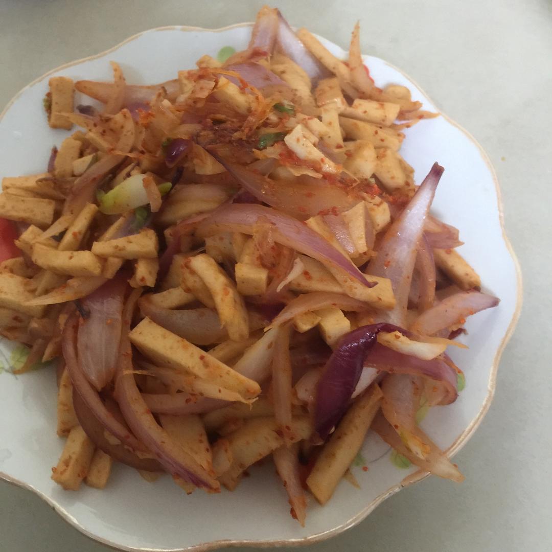 洋葱炒千叶豆腐