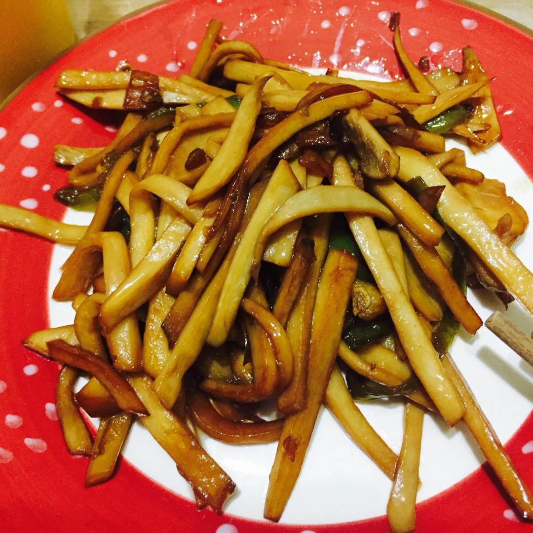 青椒素炒杏鲍菇