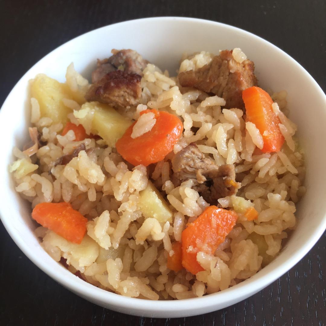 喷香排骨焖饭（爆好吃）