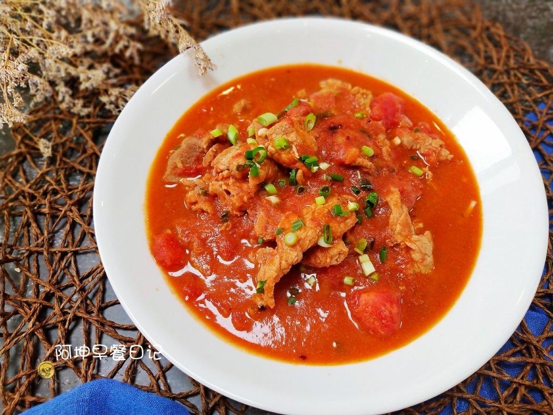 厨师长教你：“西红柿炖牛肉”的家常做法，营养又美味