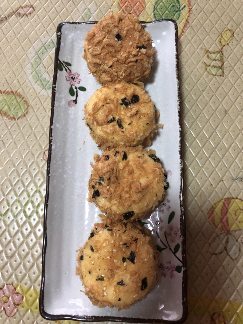美味海苔肉松小贝