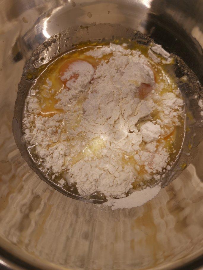 肉松小贝                 完胜鲍师傅