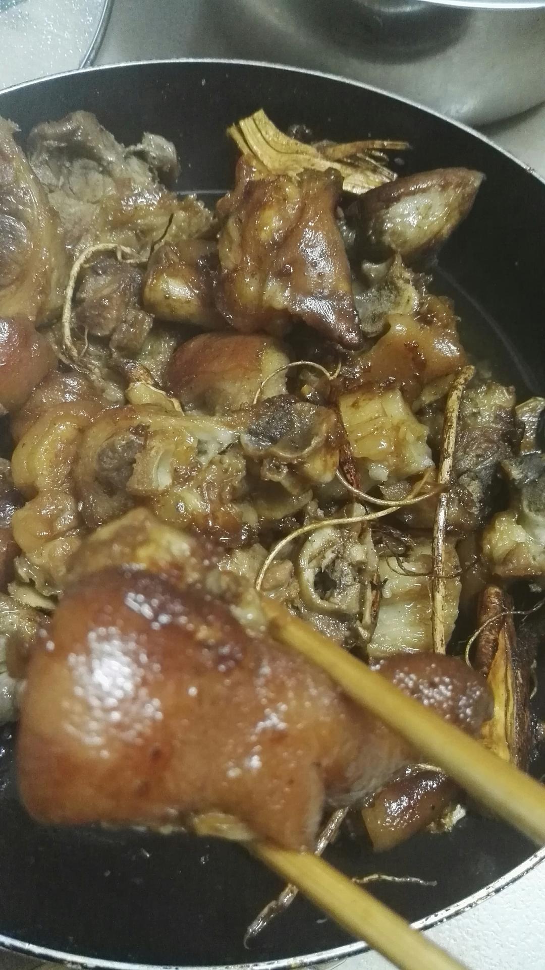 五指毛桃焖猪脚