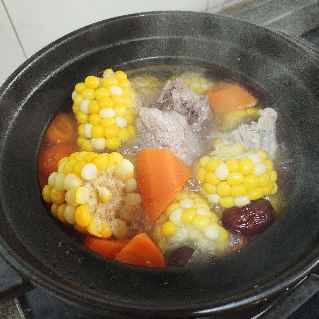 党参黄芪排骨鸡汤