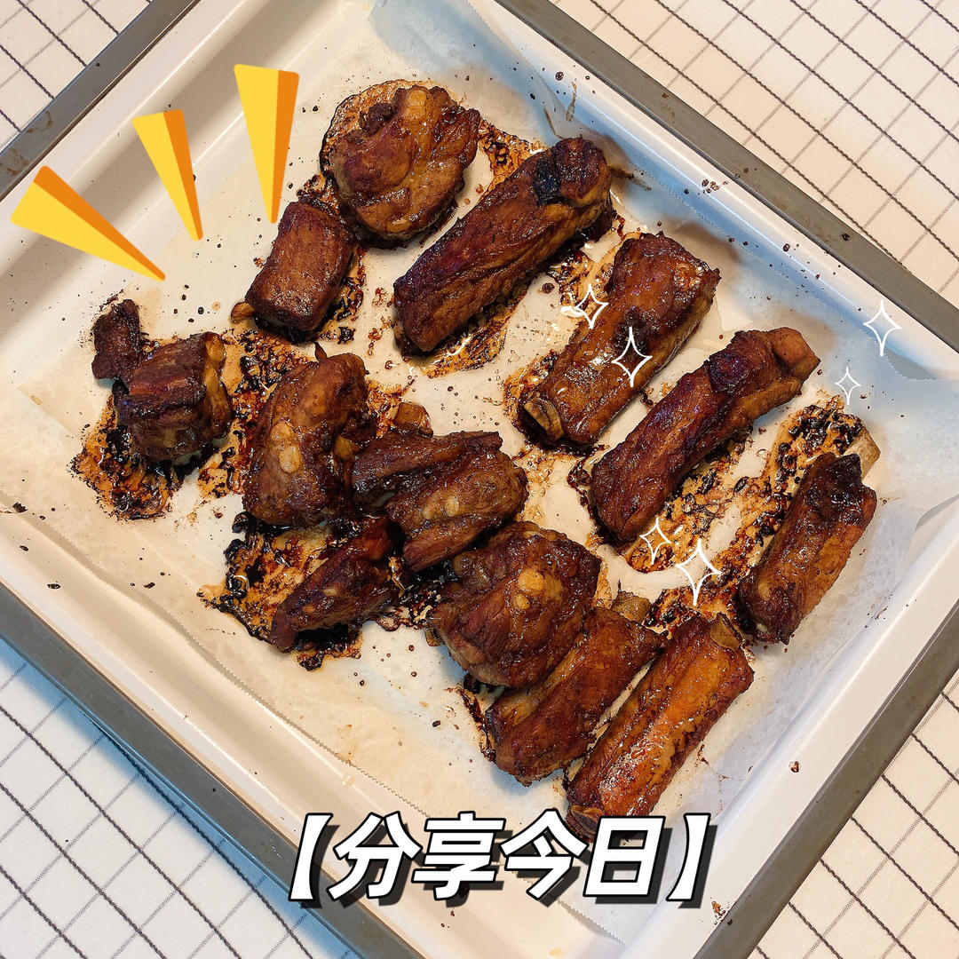 外焦里嫩！好吃到舔手指的蒜香烤排骨