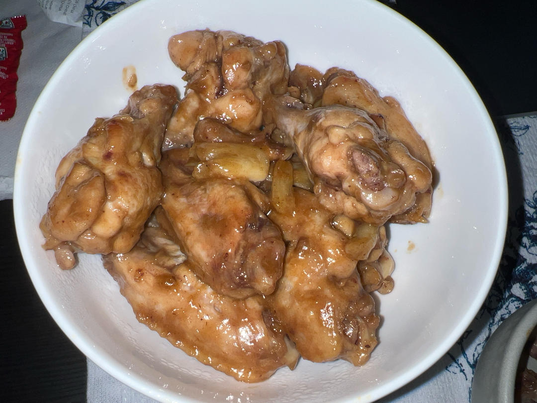 蒜香蚝油鸡翅中