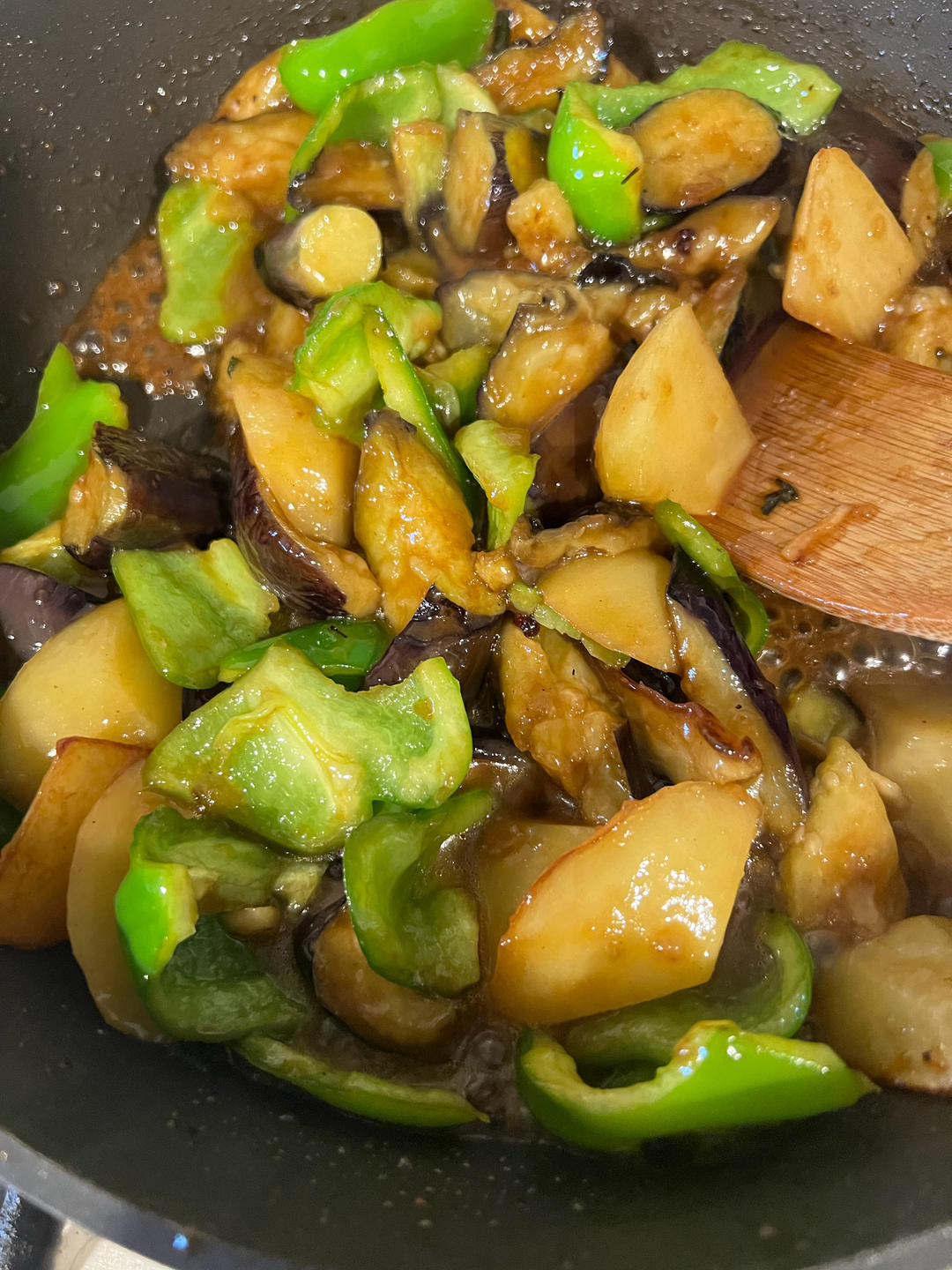 地三鲜（茄子，土豆，青椒）