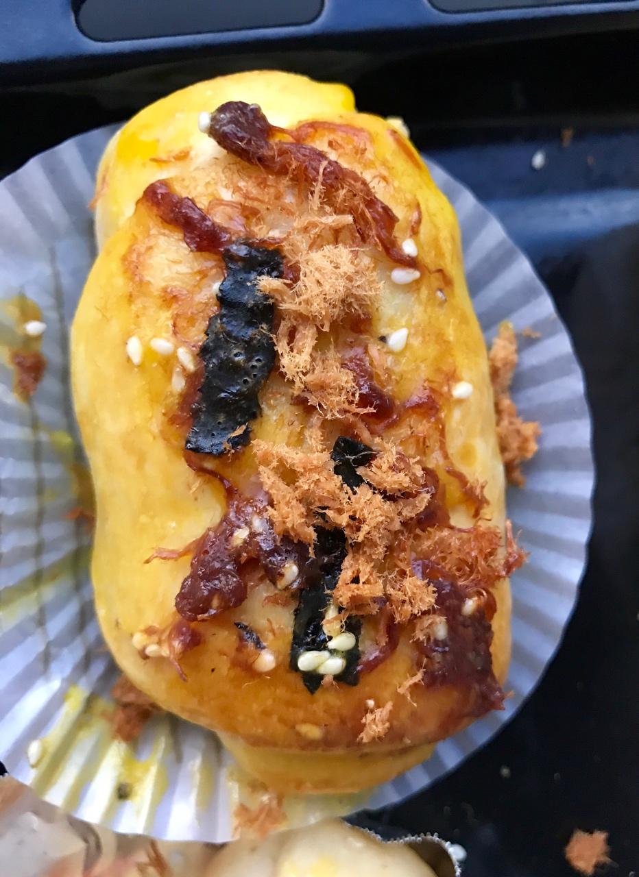 辣肉松面包