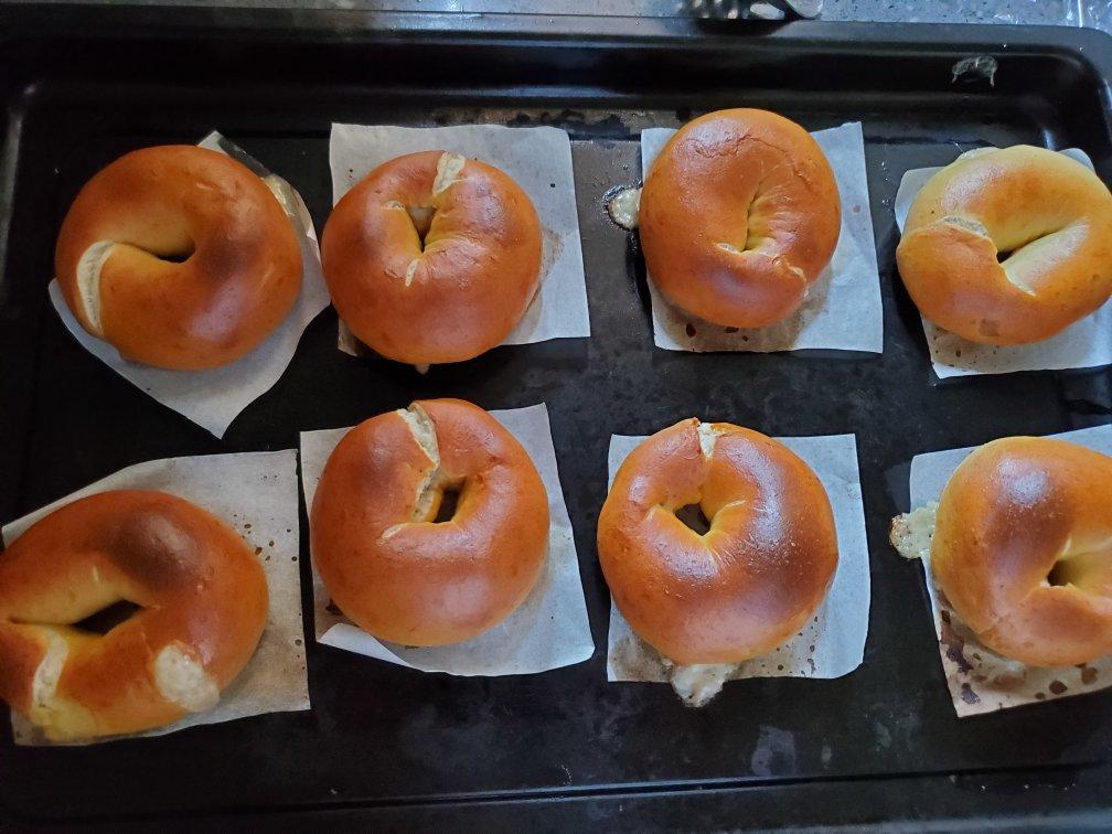 培根芝士碱水贝果