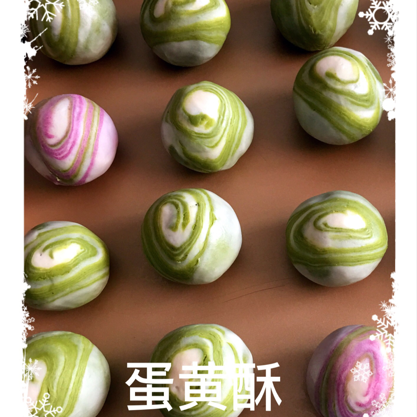 蛋黄酥~紫薯、抹茶、原味~花好月圆，中秋快乐~内附一次做六色蛋黄酥方法~