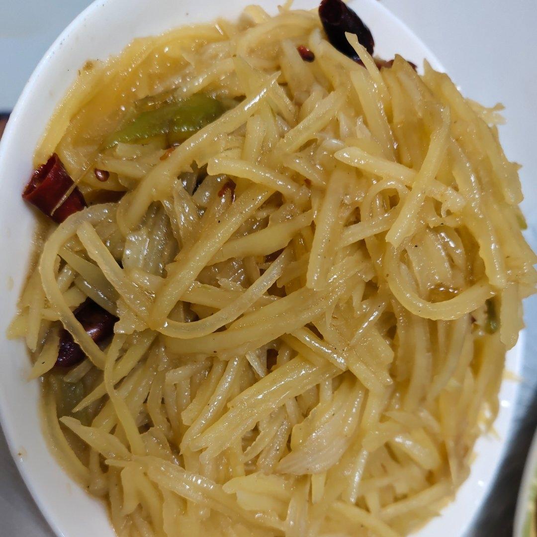 酸辣土豆丝的家常做法 超级下饭