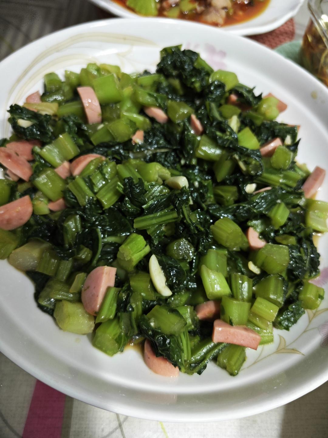 芥菜这样炒~不但不苦不涩~而且非常鲜甜美味~连小孩都喜欢吃