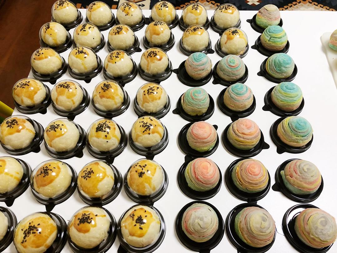 彩虹蛋黄酥（独角兽蛋黄酥）