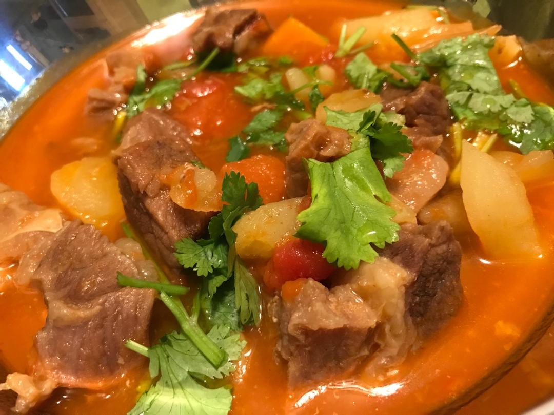 番茄土豆炖牛腩