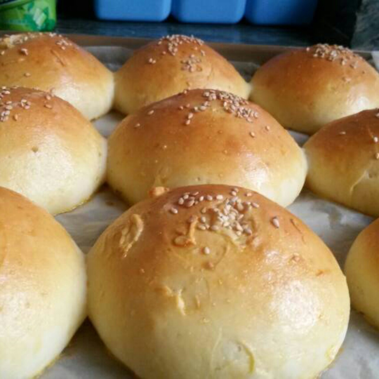 大人小孩都爱不释口的【蜂蜜牛奶小餐包】