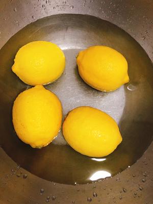 柠檬冰糖酵素的做法 步骤4
