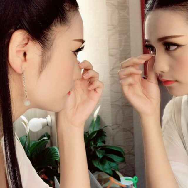 泠玲