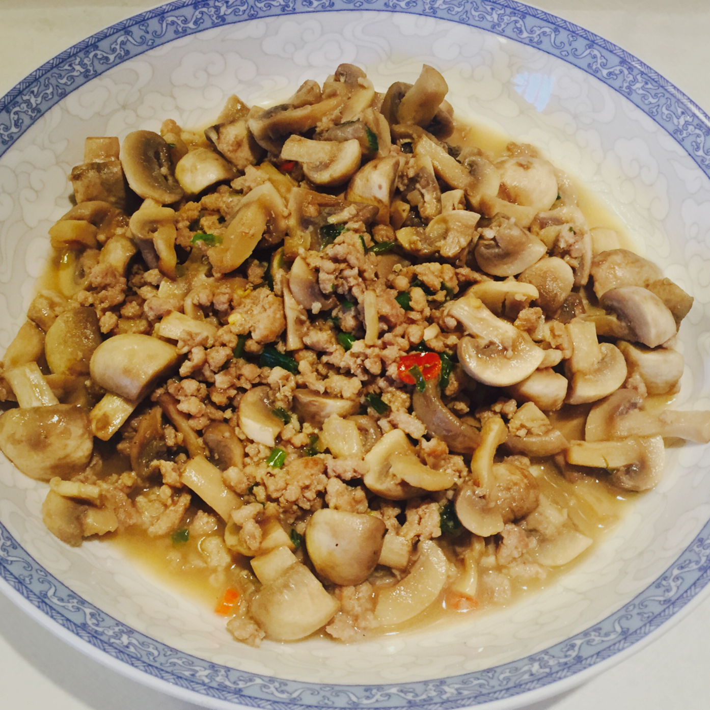 肉末蘑菇