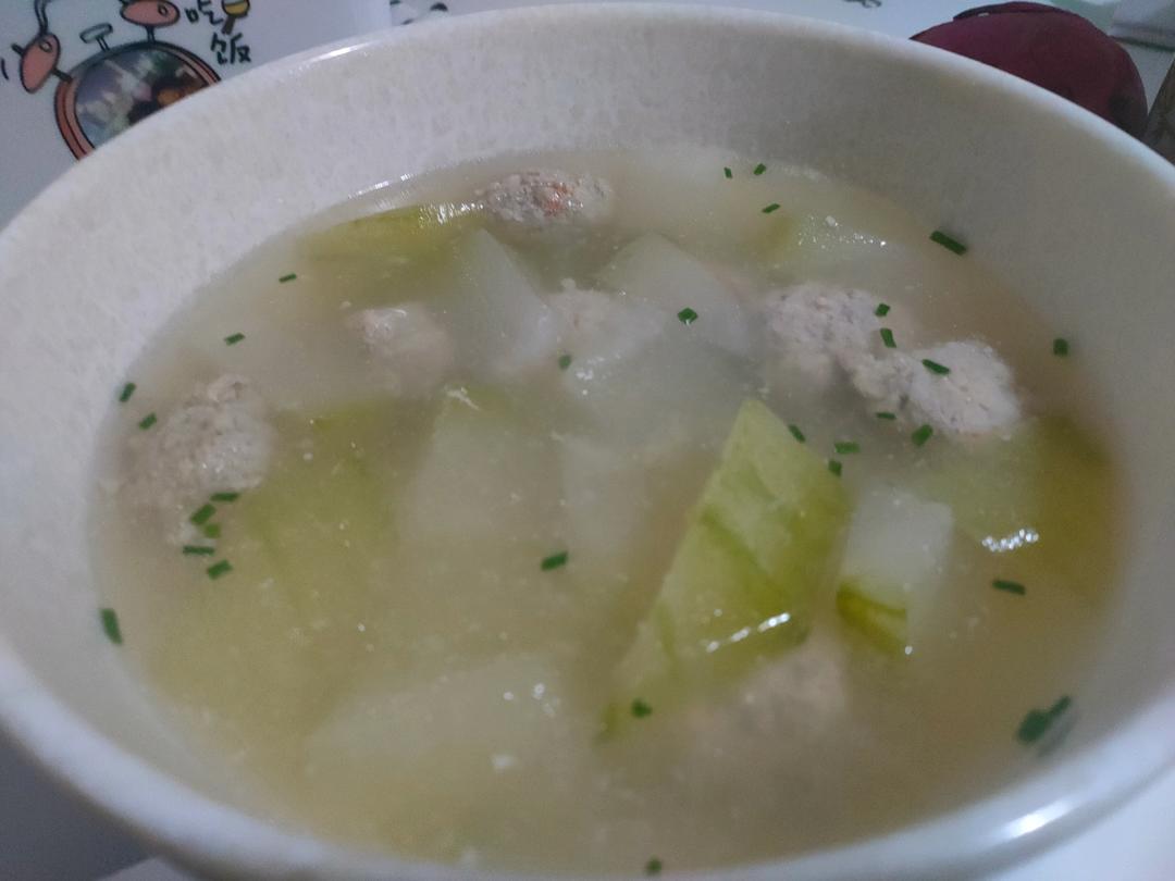 巨鲜美的冬瓜丸子汤