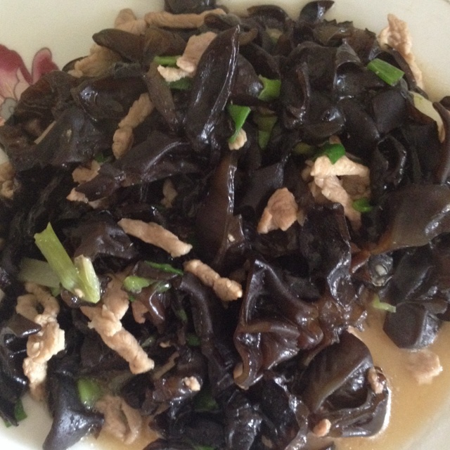 黑木耳肉丝